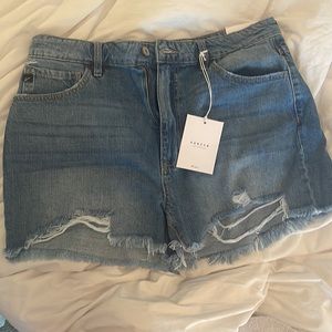 New with tags! High waisted denim shorts!